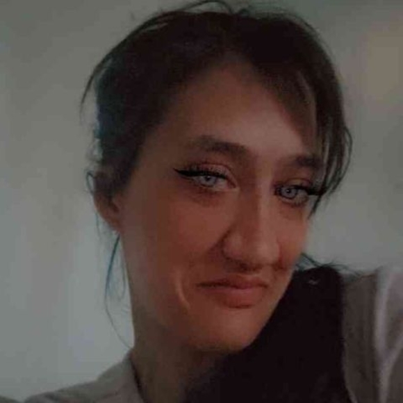 Meet your Posher, Ashley - Picture 1 of 1